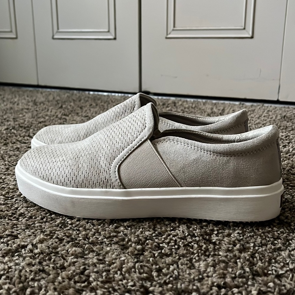 NWOT Dr. Scholls Tan Flats
